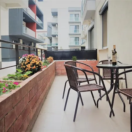 David Summer One Năvodari